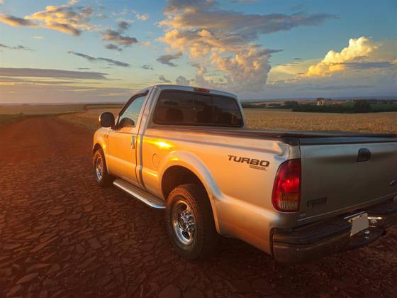 FORD F-250 4.2 XLT 4X2 CS TURBO INTERCOOLER DIESEL 2P MANUAL